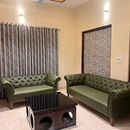 5Bhk Home Away From Home At Ranjit Avenue Amritsar Exterior photo