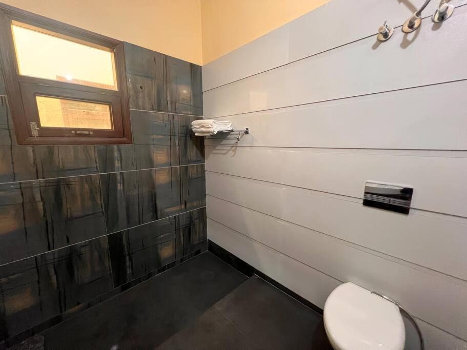 5Bhk Home Away From Home At Ranjit Avenue Amritsar Exterior photo