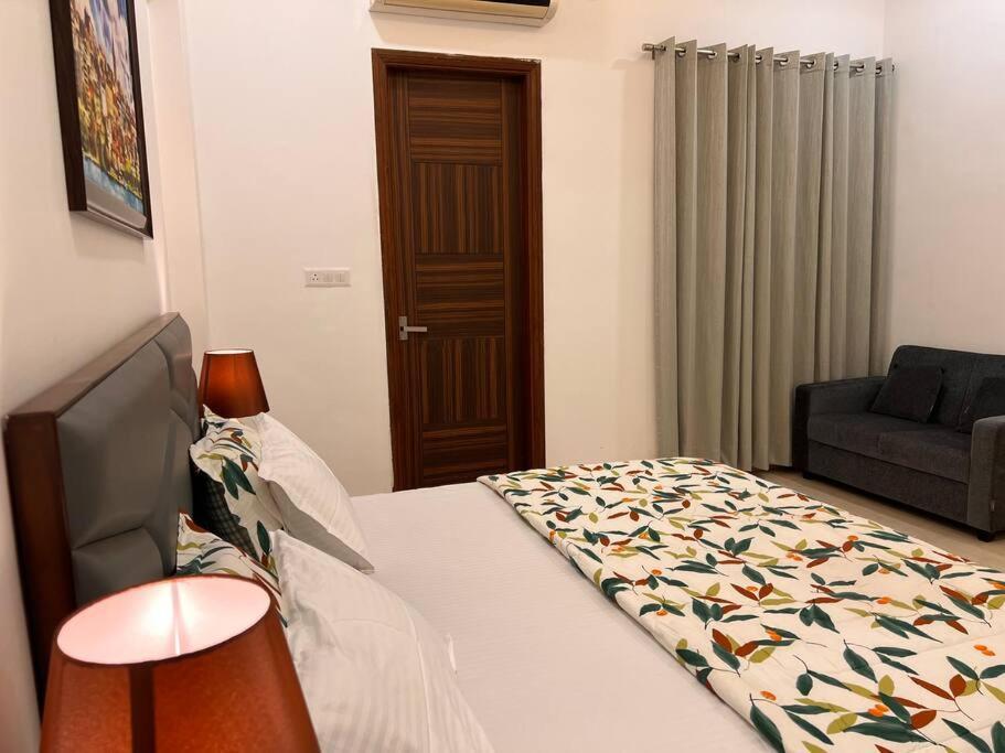 5Bhk Home Away From Home At Ranjit Avenue Amritsar Exterior photo