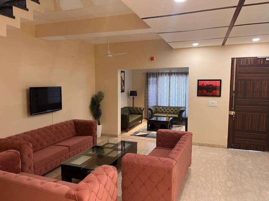 5Bhk Home Away From Home At Ranjit Avenue Amritsar Exterior photo